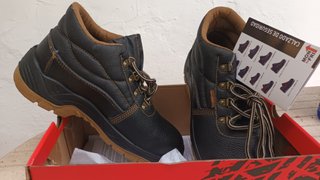 Botas de seguridad MON TO FRI negras y marrones