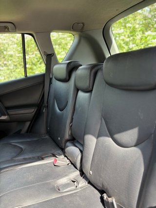 Toyota RAV4 Executive  2.2 136cv