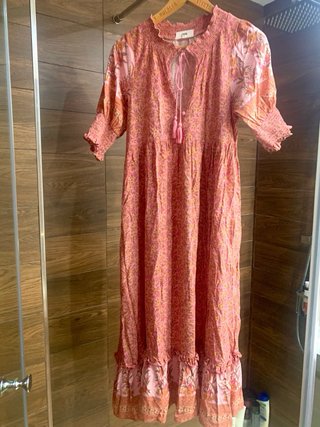 Vestido midi rosa floral