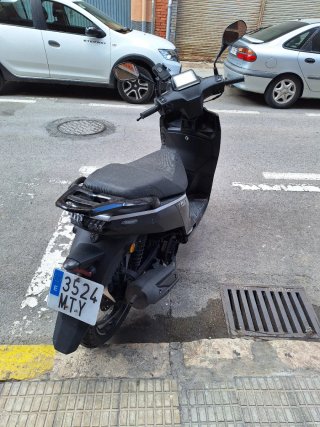 Peugeot Tweet Fl 125 cc  Scooter Negra