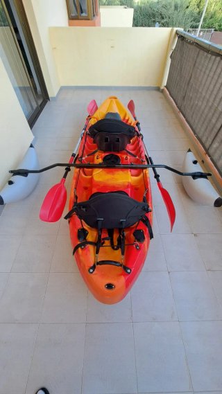 Kayak 1 ó 2 personas, con estabilizadores.