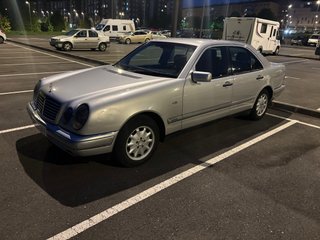 Mercedes-Benz E290 1997
