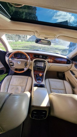 Jaguar XJ sport