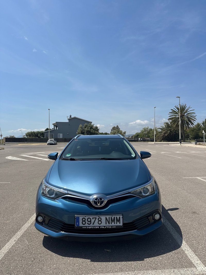 Toyota Auris 2016 familiar - foto 1