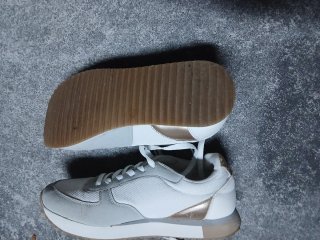 Zapatillas Inside Mujer Beige y Blancas