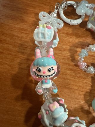 Colgante kawaii cupcakes y figura