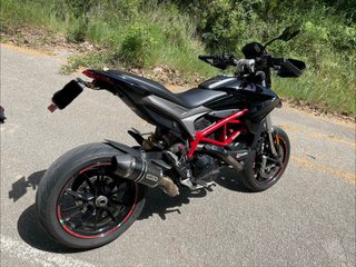 Ducati Hypermotard 939 Negra/Roja