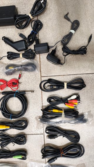 Lote Varios Cables y Adaptadores
