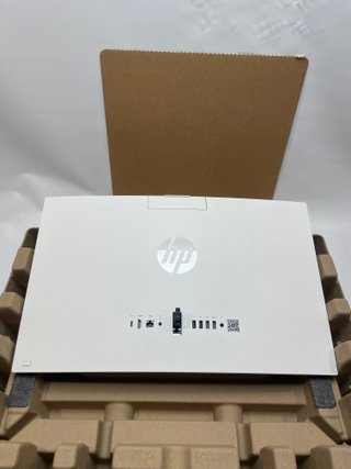 HP All-in-One 24-cr0008nw 23.8 Blanco
