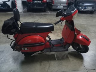 Vespa Tx 200 Roja