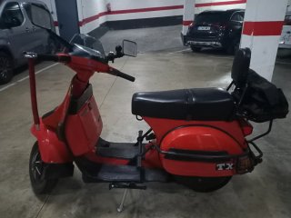 Vespa Tx 200 Roja