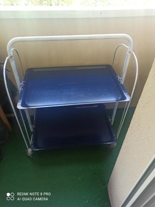 Mesa camarera vintage azul