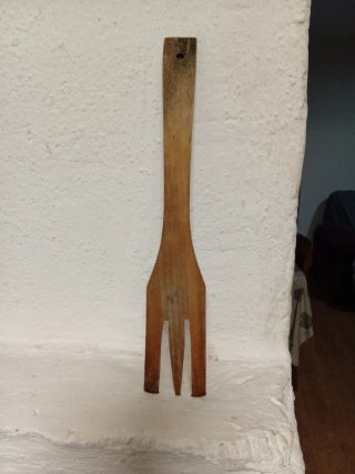 Tenedor madera pino abeto antiguo