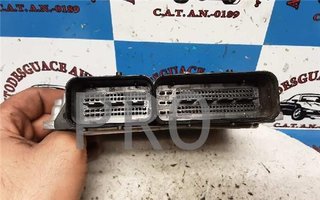 Centralita motor uce Opel Astra J Berlina 5p (12.2009->)