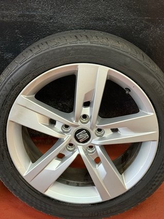 Llantas y Neumáticos Originales Seat