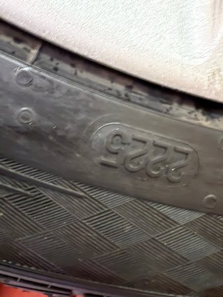 Llantas y Neumáticos Originales Seat
