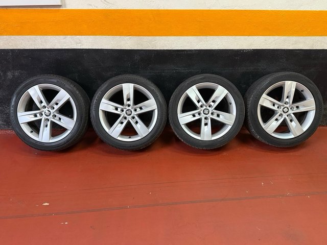 Llantas y Neumáticos Originales Seat