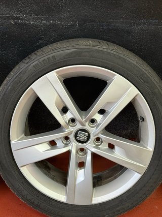Llantas y Neumáticos Originales Seat