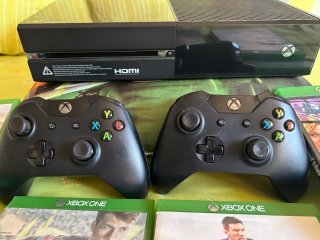Pack Xbox One + 2 mandos+6 juegos