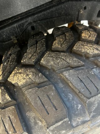Neumáticos 35x12.5 R17 // cambio accepto