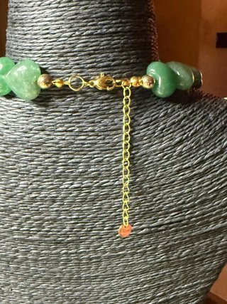 Collar Corazones Jade Natural y Colgante Rubí Zois