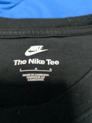 Camiseta Nike Negra con Estampado Burger