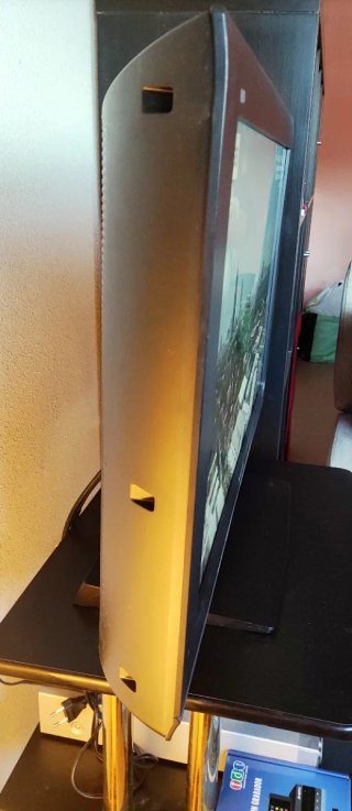 PANASONIC Viera LCD 32" TX-32LED8F, con TDT nuevo