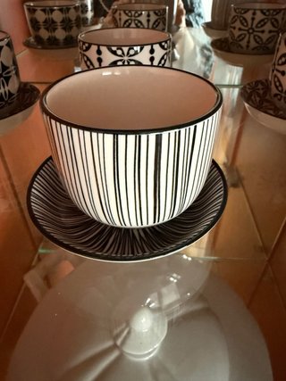 Juego de tazas de cerámica