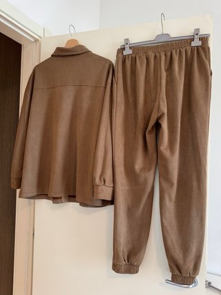 Set Primark camicia e pantaloni similcamoscio