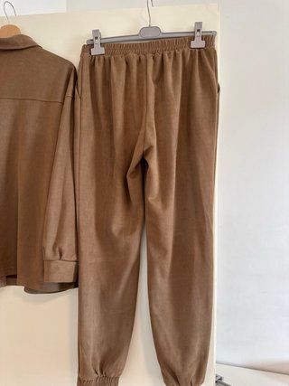 Set Primark camicia e pantaloni similcamoscio