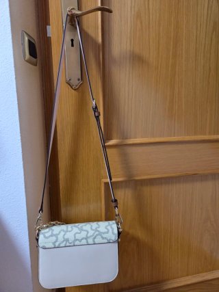 Bolso bandolera Tous camel y beige