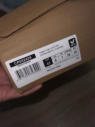 Zapatillas Veja Blancas y gris