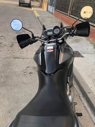 Honda Transalp 700 Negra/Gris