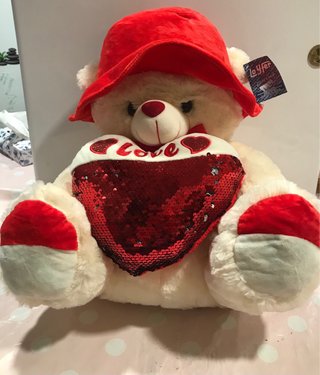 Osito de peluche con corazón Love