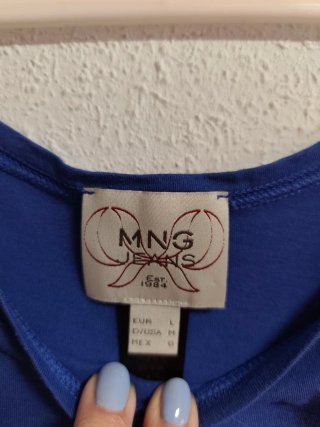 Camiseta de chica talla L de Mango.