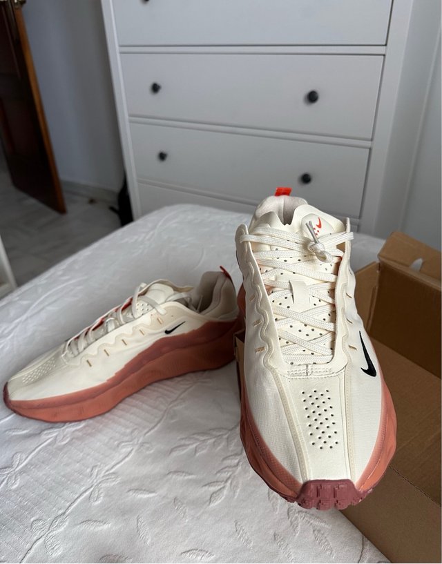 Nike Ava Rover