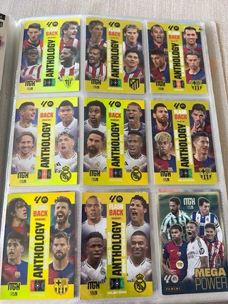 Álbum Megacracks 2025/26 LaLiga Oficial Panini