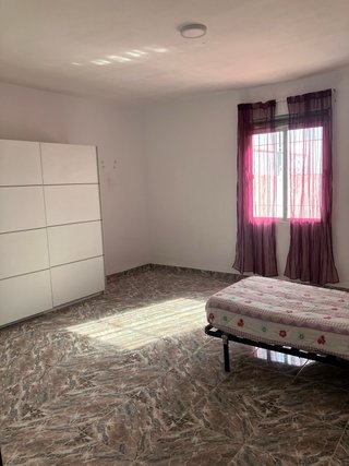 Affittasi appartamento per stanze. 280 euro al mese.