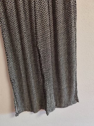Pantalón culotte estampado Green Coast Talla M.