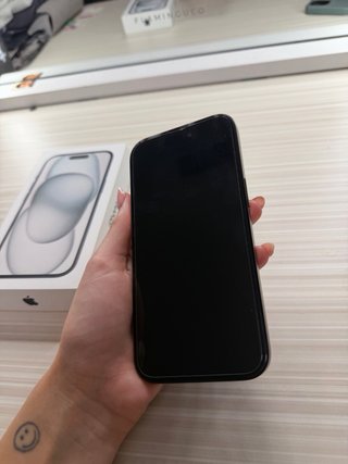 iPhone 15 Negro 128GB