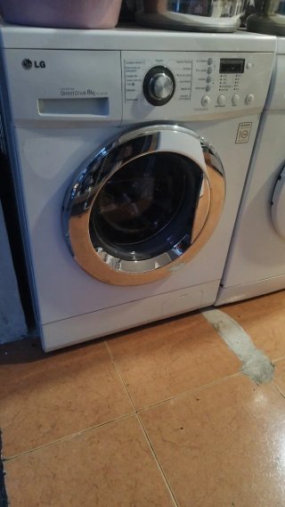 Lavatrice LG Direct Drive 8kg