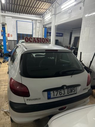 Peugeot 206 2002