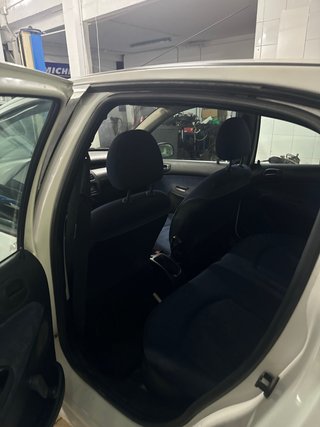 Peugeot 206 2002