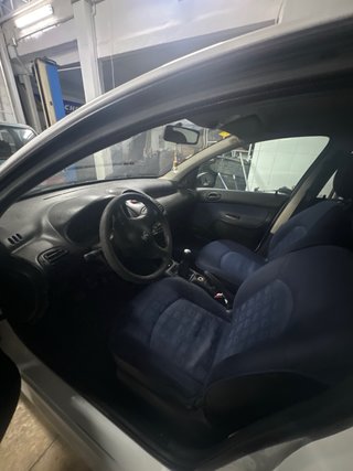 Peugeot 206 2002