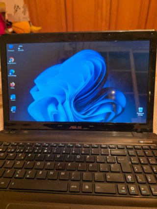 Portátil Asus K52JC Negro