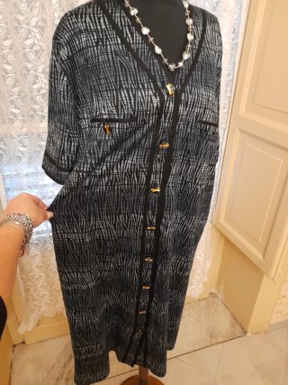 Vestito donna con bottoni e tasche