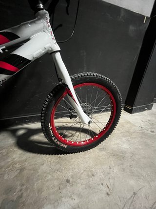 Bici Trial Monty Plata
