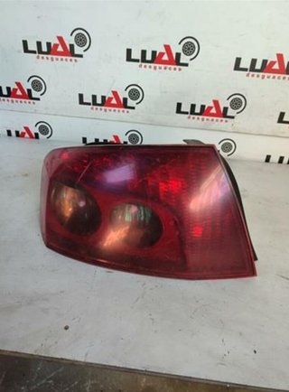 Piloto trasero izquierdo peugeot 407 112650