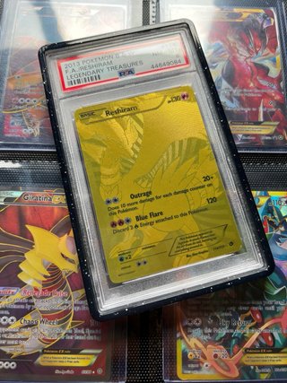 Reshiram 114 PSA 8 Tesoros Legendarios