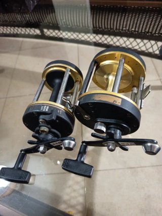 Carrete de pesca KET 700